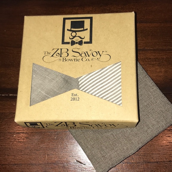 ZB Savoy Pinstriped Bow Tie & Pocket Square Set - Picture 2 of 8